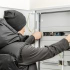 BORGER Isolierte Weste mit Kapuze schwarz L (52) – Bild 3